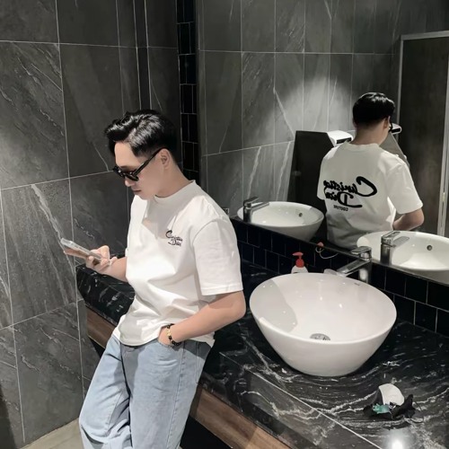 KHUON MAT DANG THUONG 2k25 - Tyller Up