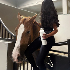 يابخت عاماً ضوت ايامه وشهوره يالولو🤍