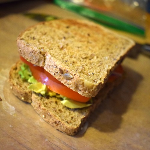 the sounds of making a sandwich - free to use field recording