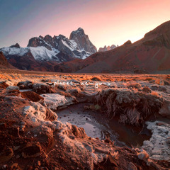 Porto Cobblestone Stroll (feat. Mindtrail)