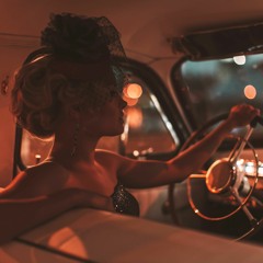 Bratia Stereo - Ayayay (ft. Tony Tonite)