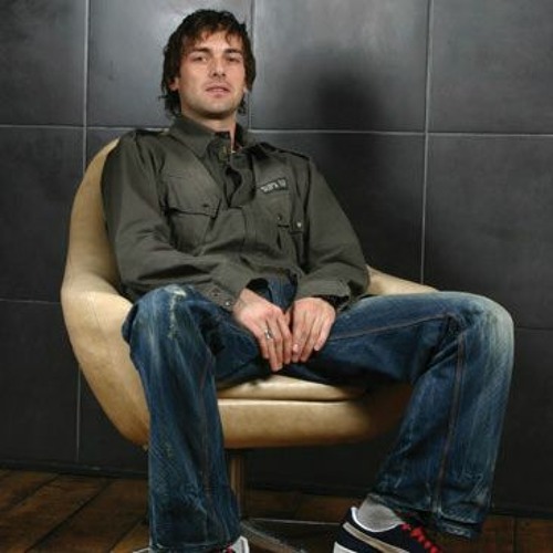 Quivver - Live @ Positiv, Opium Dance Club, Kiev 10.2004