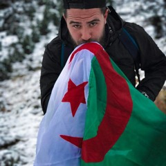 عز الخوي لاصكت الدنيا ابوابها🦅🖤