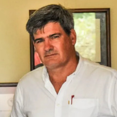 Santiago Bordaberry - Gestación Vacuna