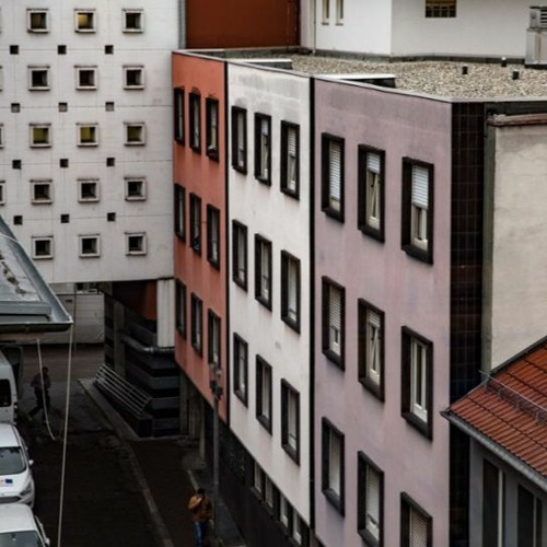 DREIFARBENHAUS FT CABEZA_437