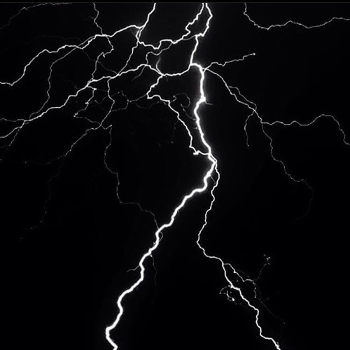 dusza głośno płacze Prod.DreamyAshlag