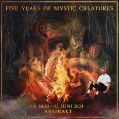 Siru brettert im Roten Salon@Abstrakt/5 years of Mystic Creatures
