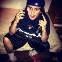 WHO WANT SMOKE ?