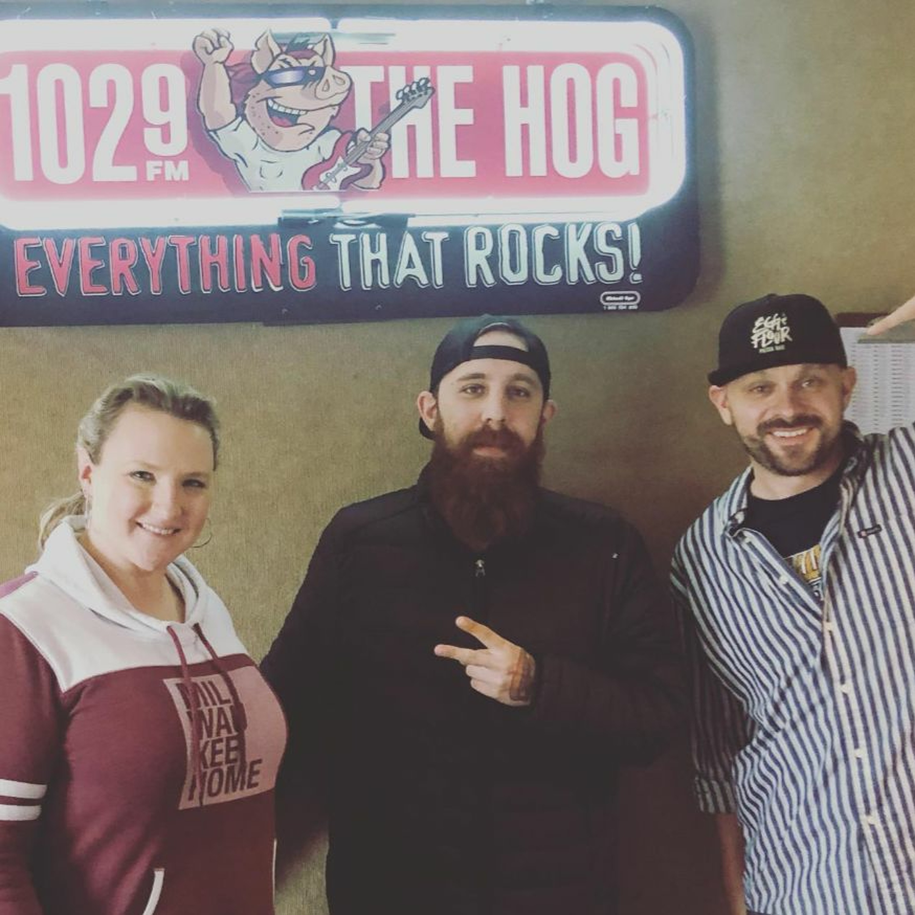 Borna & Mandy On 102.9 The Hog