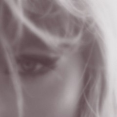 vertigo (feat. self-confident queen)