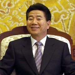 Making Sense of South Korean Politics