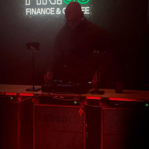 2. Set Deep Dark Techno