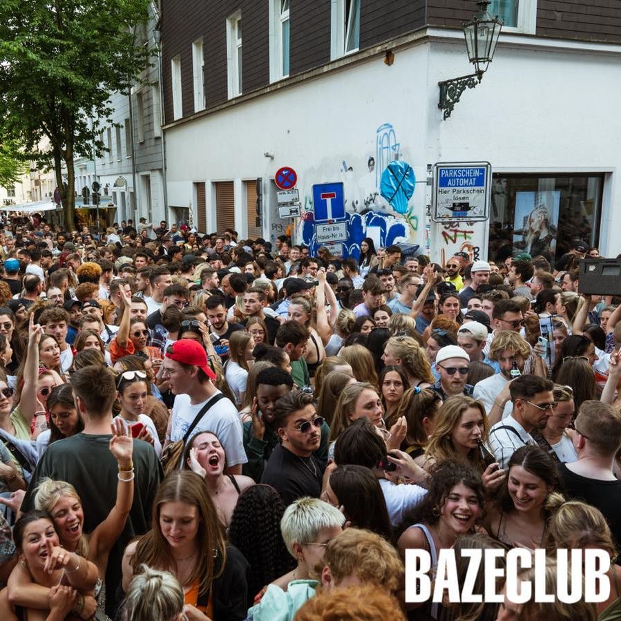 BEP – My Humps (More Jakkie Edit)