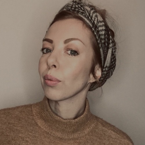 Heart and Hustle with guest divine poetess, Sez Kristiansen, Episode #118