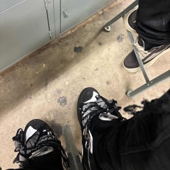 Catch me outside (DRAKKOO THRTY)