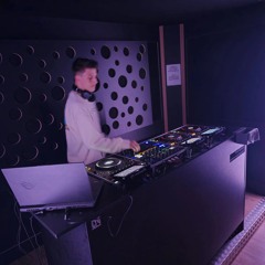 Hard techno mashup