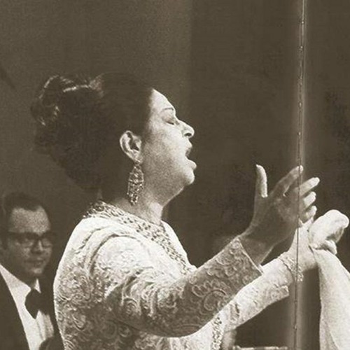 وسحاباتُ خيالٍ غائمٍ كالأبدِ - الأزبكية - مايو 1959