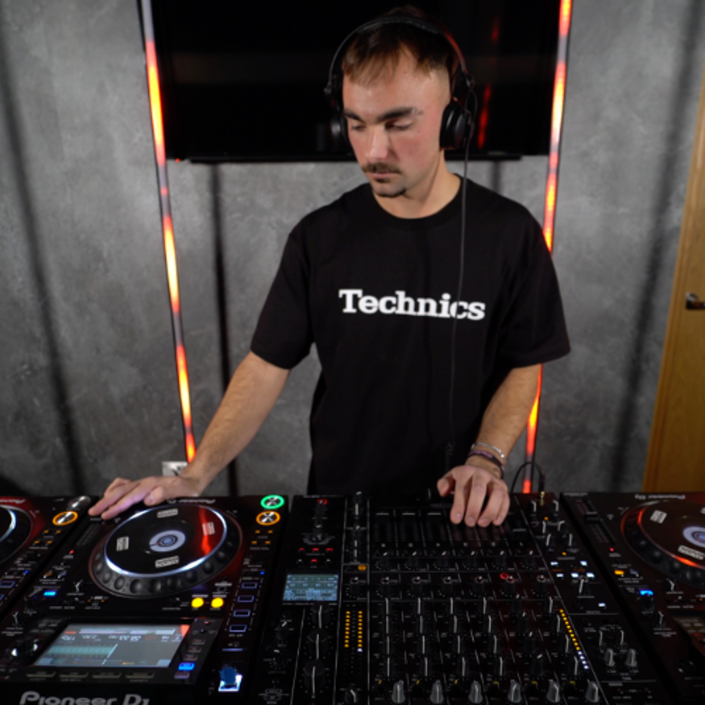 February House Mix - Studio Session - AARCAN episode artwork