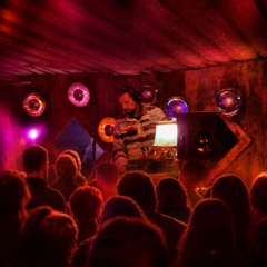 Riot auf der MS Schweißperle 1-6-1 – Zugvögel Festival 2026