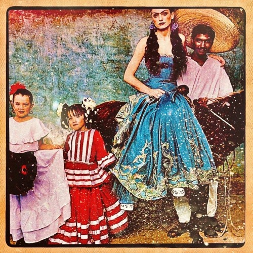 TULUM TREEHOUSE 11: Flores y Hojas ((Boleros mexicanos y cubanos más))