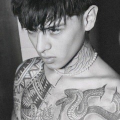 Una maldita estrella - Strangehuman ft Puku