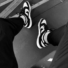 Nikes On My Feet (Tono Edit) - Mac Miller