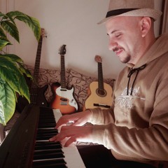 Mahmoud El Esseily - Habibi W Ebn Habibi ( Piano Cover )