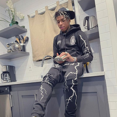 NLE Choppa - “glocks and semis”