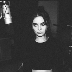 Grunge vocals by Sophie