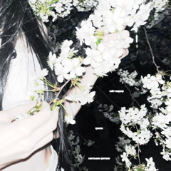 светлыми цветами