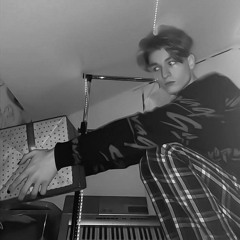 هسه اصير قبال عينك ماتعرفني اصلًا منو