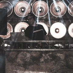 monoarm - Two Decks one Hand #18 #Progressive House