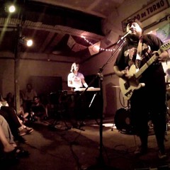 Santiago Motorizado - "No me trates mal" En vivo