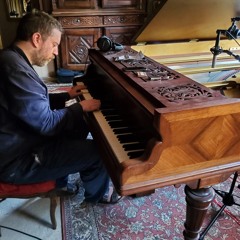 Impro Piano Erard Recorded By "Jim Roberts and The Resonants"