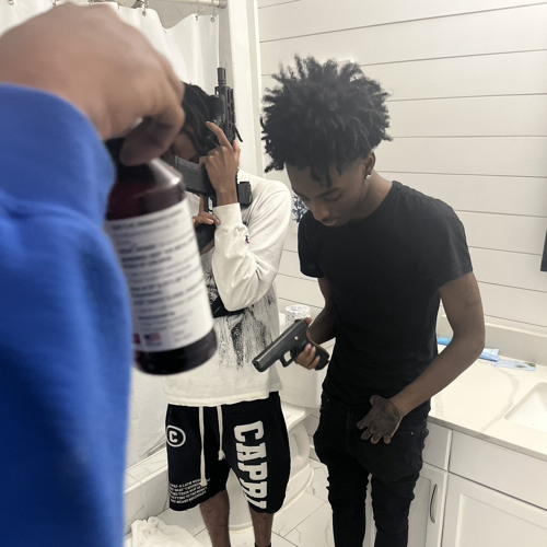 10 Freaky Hos Ft PradaBagShawty(prod by.whyceg)