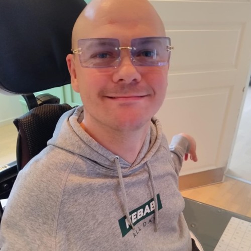 Look too the skyesss😎🦼