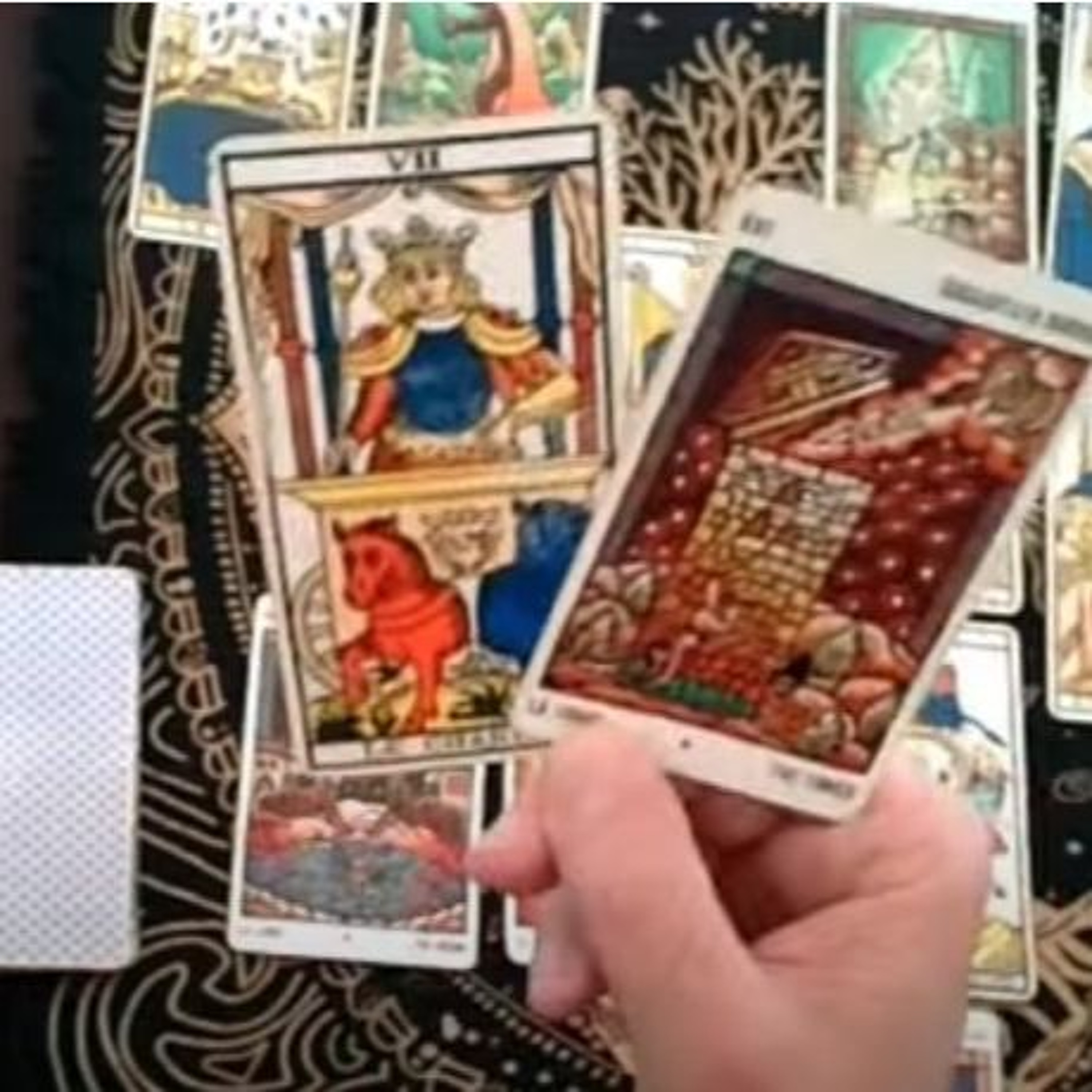 Tirage Tarot Christophe Voyance JO 2024 En France Et Contexte Compliqué