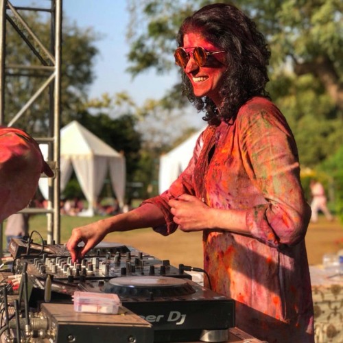 A happy one from the festival of colour, Holi, in Jaipur (house & dance music)