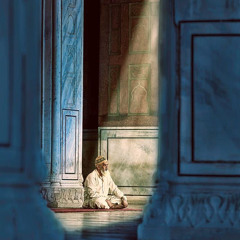 يَوْمَ لَا يَنفَعُ مَالٌ وَلَا بَنُونَ ، إِلَّا مَنْ أَتَى اللَّهَ بِقَلْبٍ سَلِيمٍ