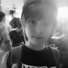 لعيونك الحلوه هوايه مشتاق