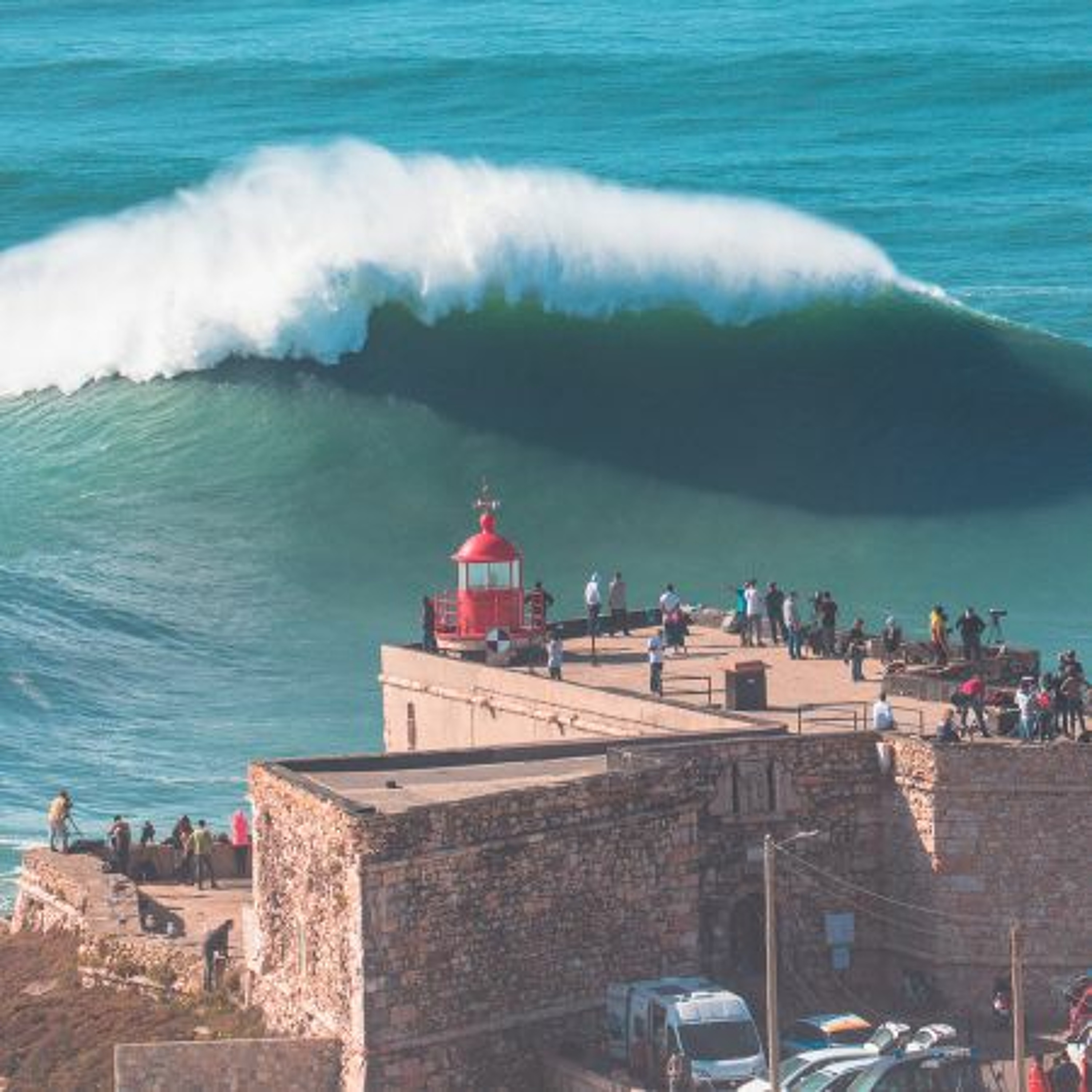 G-MAC on the ’Best Day Ever At Nazaré’