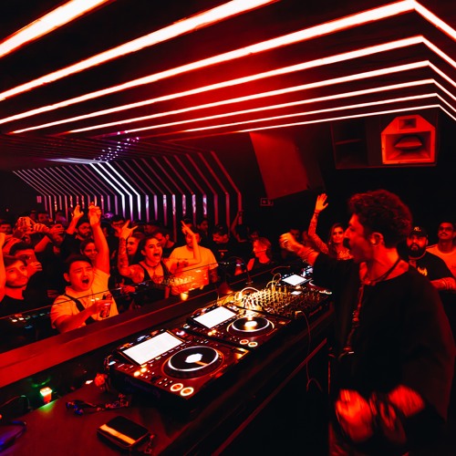 Meriva -@Moving  D Edge 17/10