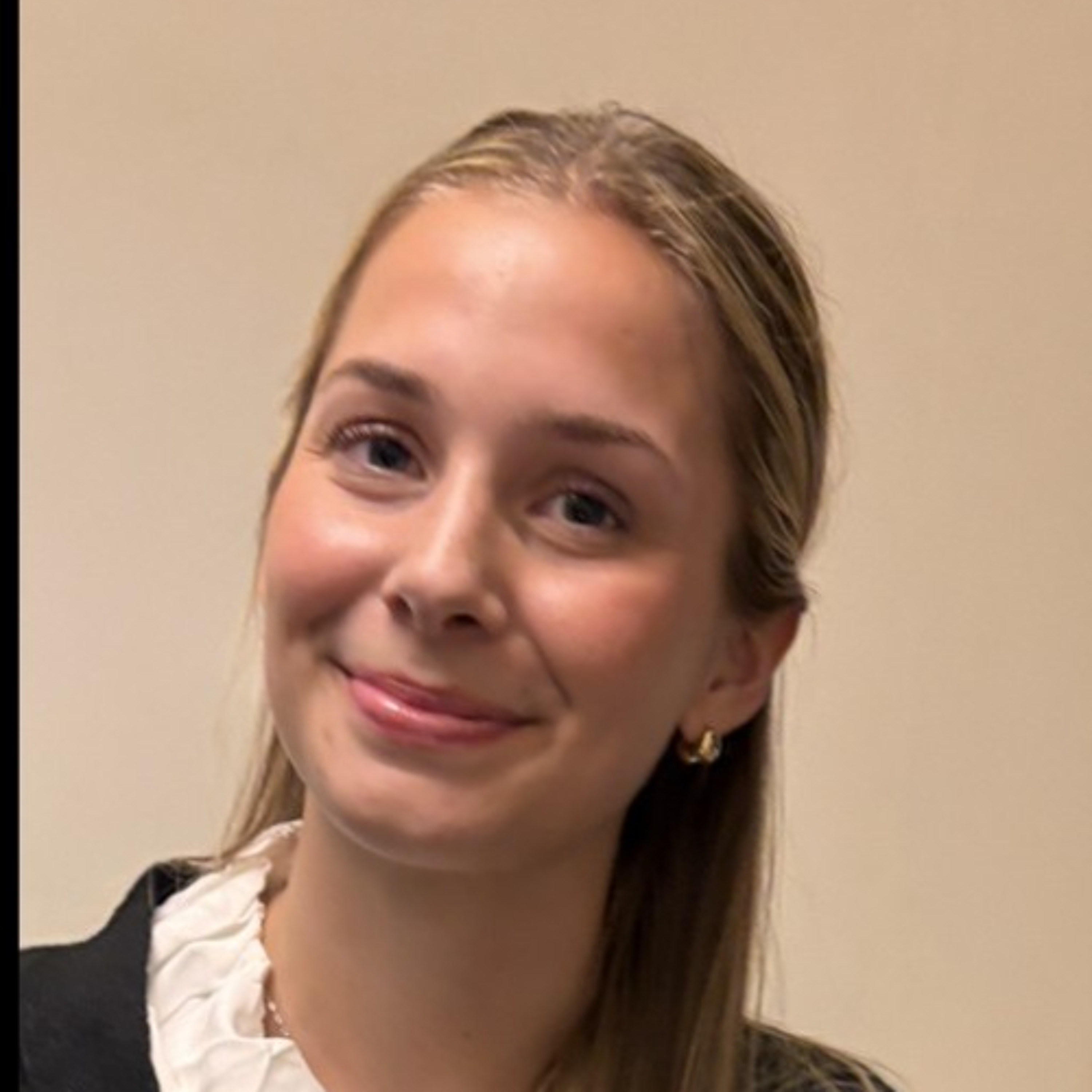 Evelina Isaksson, visual merchandiser och butikssäljare episode artwork