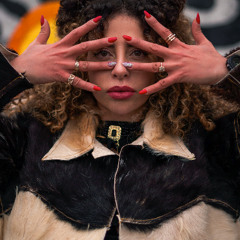Premiere: AZHAR SISTORMS - PRETTY FACE