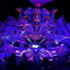 Thiago Ferro @ Universo Paralello 18 303 Stage  2024/2025