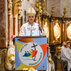 Prisluhni pridigi škofa Andreja Sajeta sveti maši med plenarnim zasedanjem SŠK