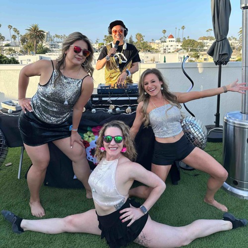 Summer Rooftop Sessions - Tech House Mix 2025