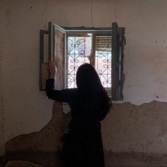 ولرُبَّ تأتي سائلًا عني غدًا في كل دار