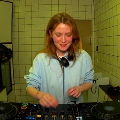 Fan Fiction - Lily Haz ｜ HÖR - March 7 ⧸ 2024