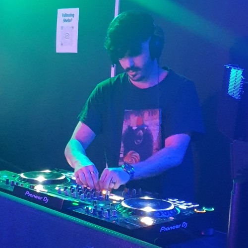 Badman - 1 Hour Rollers/Minimal DnB Mix